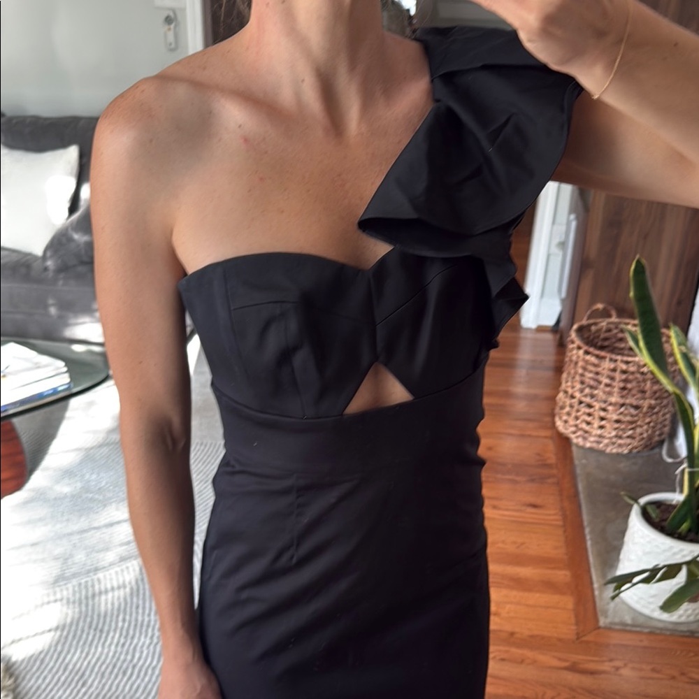 Elegant Midi Black One-Shoulder Dress